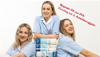 Foto von 3 Pflegefachassistentinnen die für Ausbildung werben